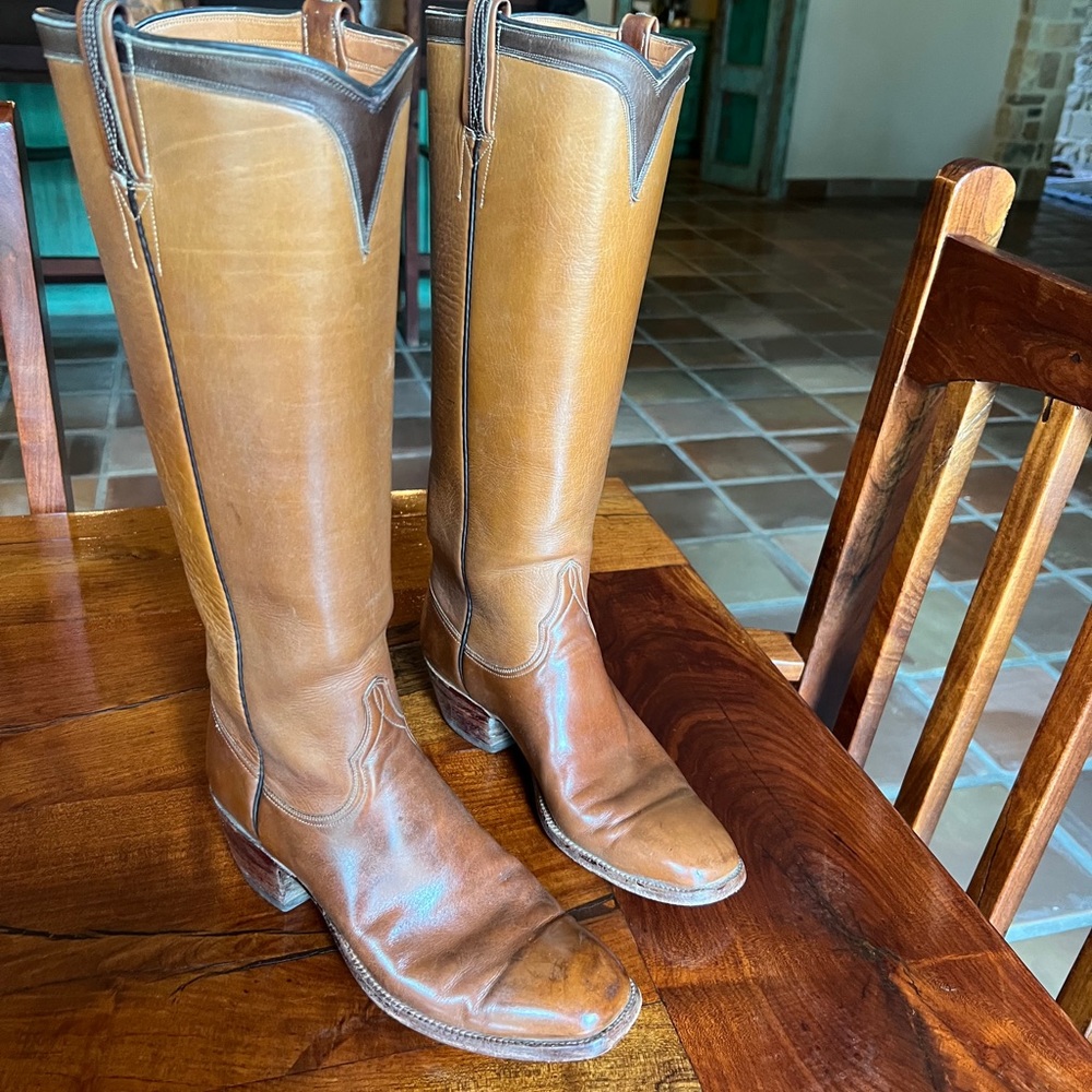 Vintage custom luchese made in 1980